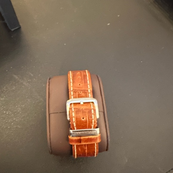 Kenneth Cole Watch - Picture 3 of 3